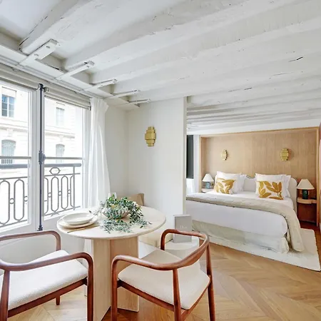 Magnificent - 2p- Musee Du Louvre