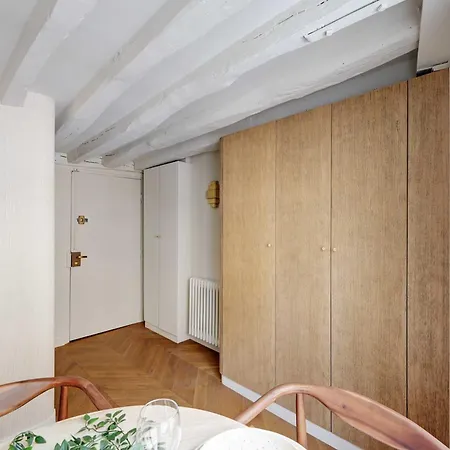 Vakantiehuis Magnificent - 2p- Musee Du Louvre *