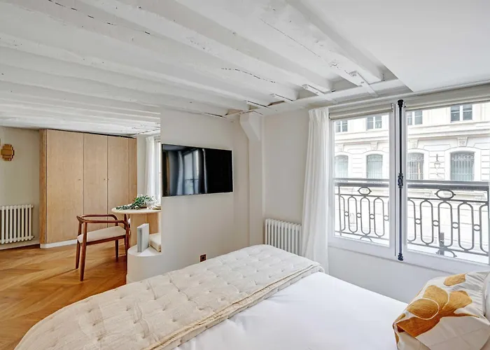 Magnificent - 2p- Musee Du Louvre Paris