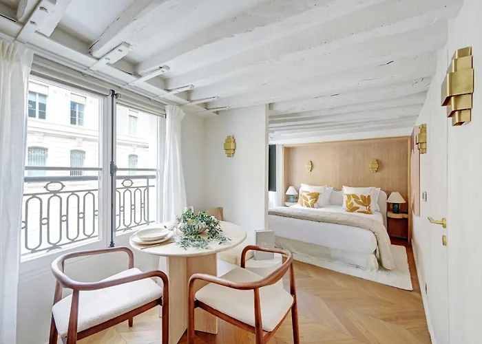 Magnificent - 2p- Musee Du Louvre